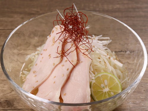 極み蒸し鶏のゆず塩冷麺